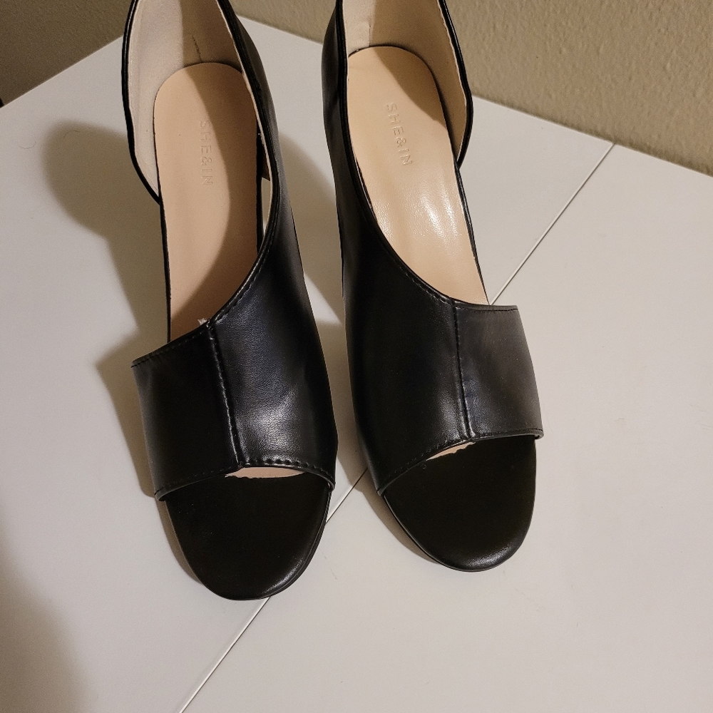 Shoes - Picture 3 of 3